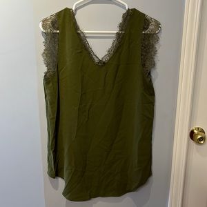 New olive tank size large